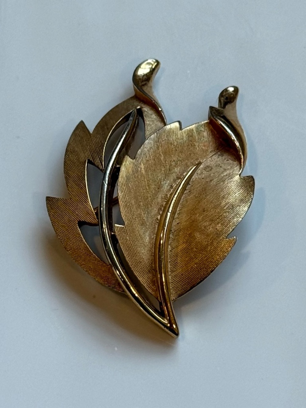Vintage Crown Trifari Gold Tone Leaf Brooch